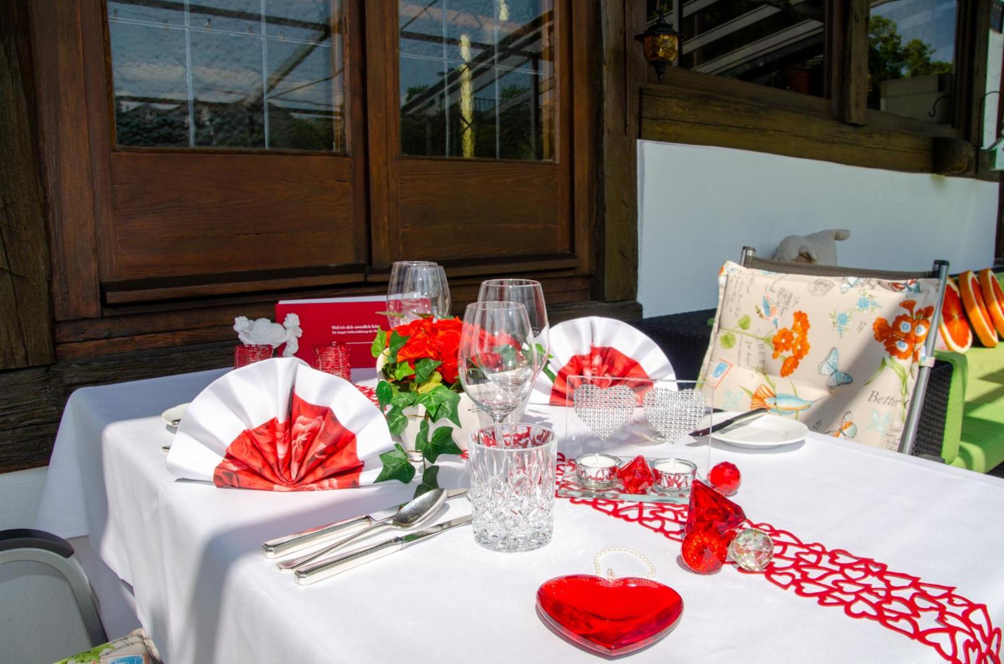 Hotel Restaurant Thum バーリンゲン エクステリア 写真