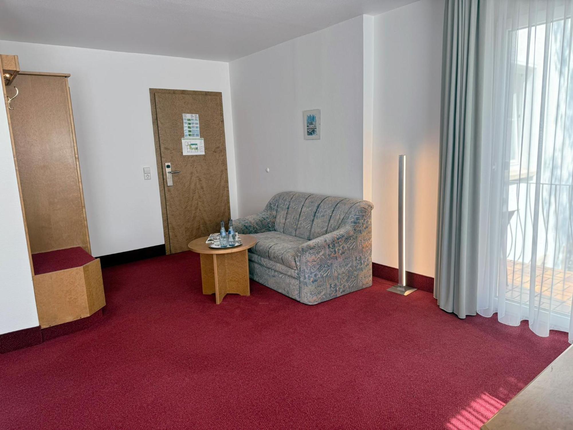 Hotel Restaurant Thum バーリンゲン エクステリア 写真