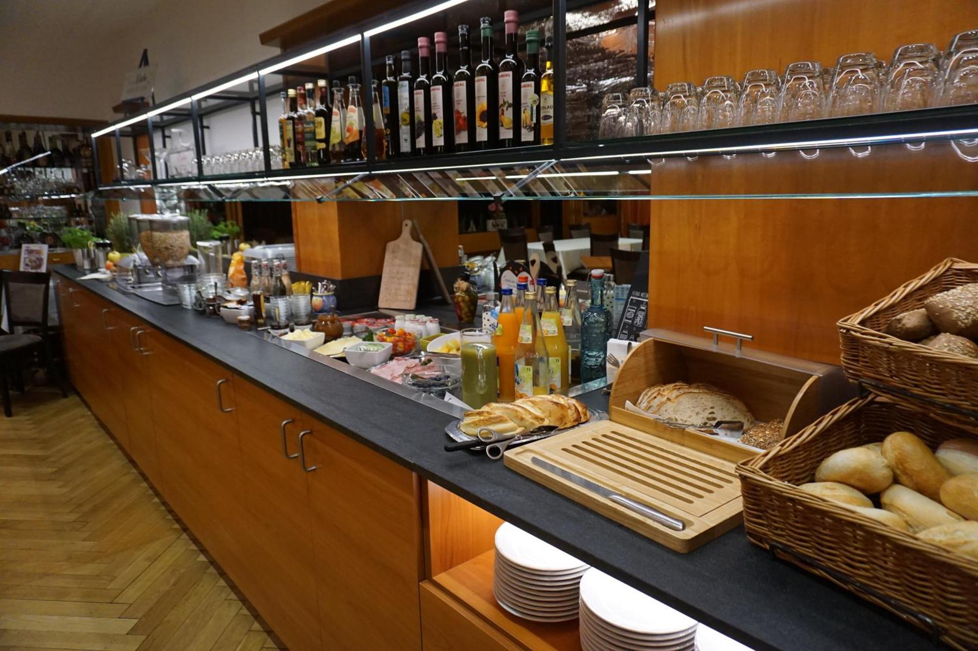 Hotel Restaurant Thum バーリンゲン エクステリア 写真