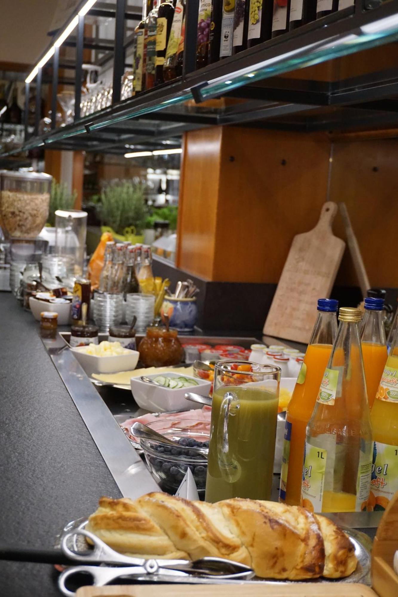 Hotel Restaurant Thum バーリンゲン エクステリア 写真