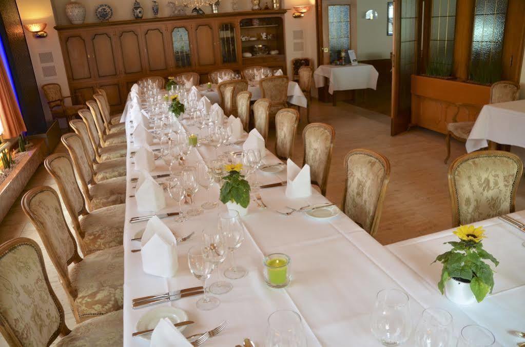 Hotel Restaurant Thum バーリンゲン エクステリア 写真